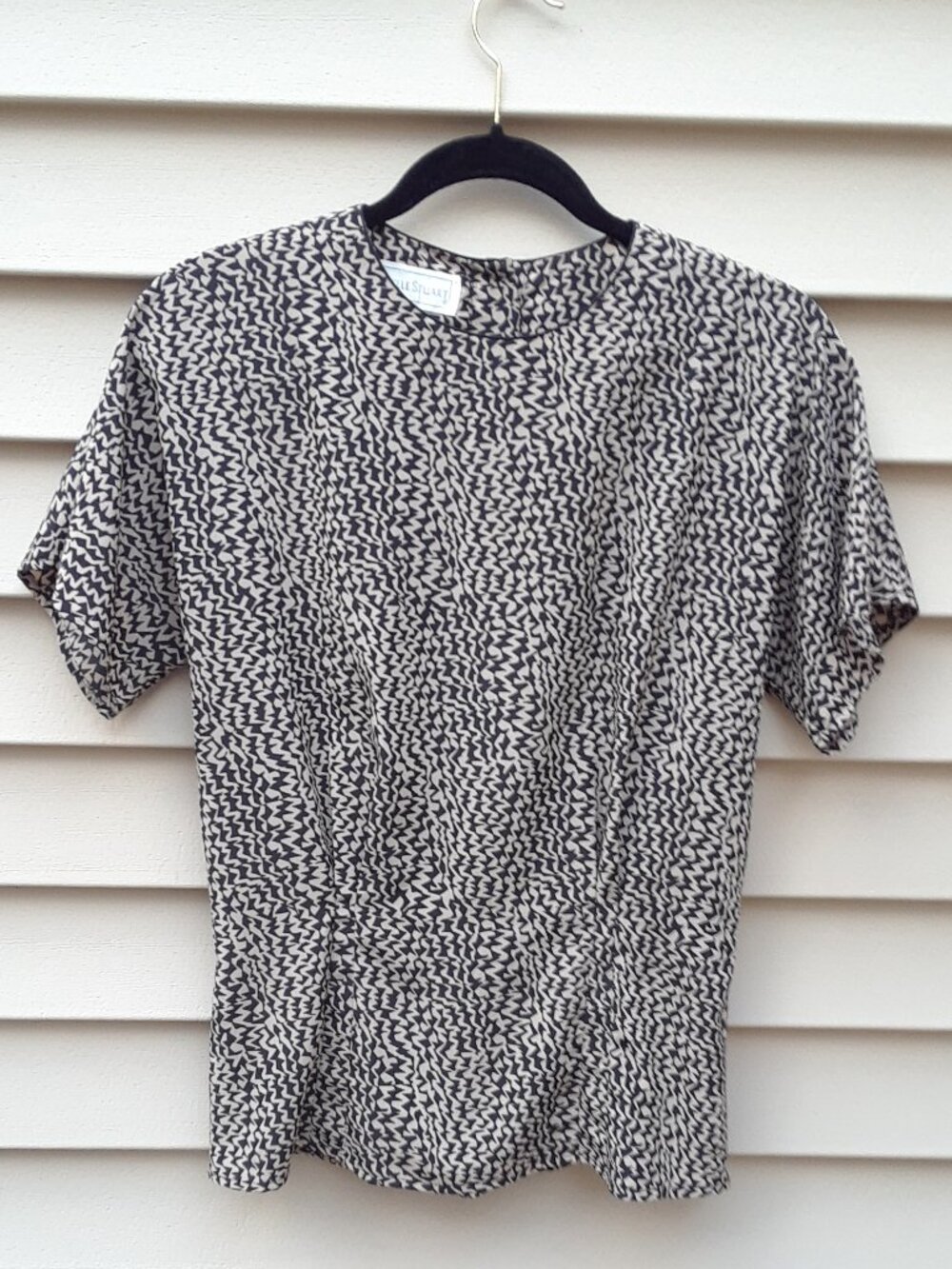 Vintage 80's Michelle Stuart Short Sleeve Tan & Black Zig-Zag Print Blouse